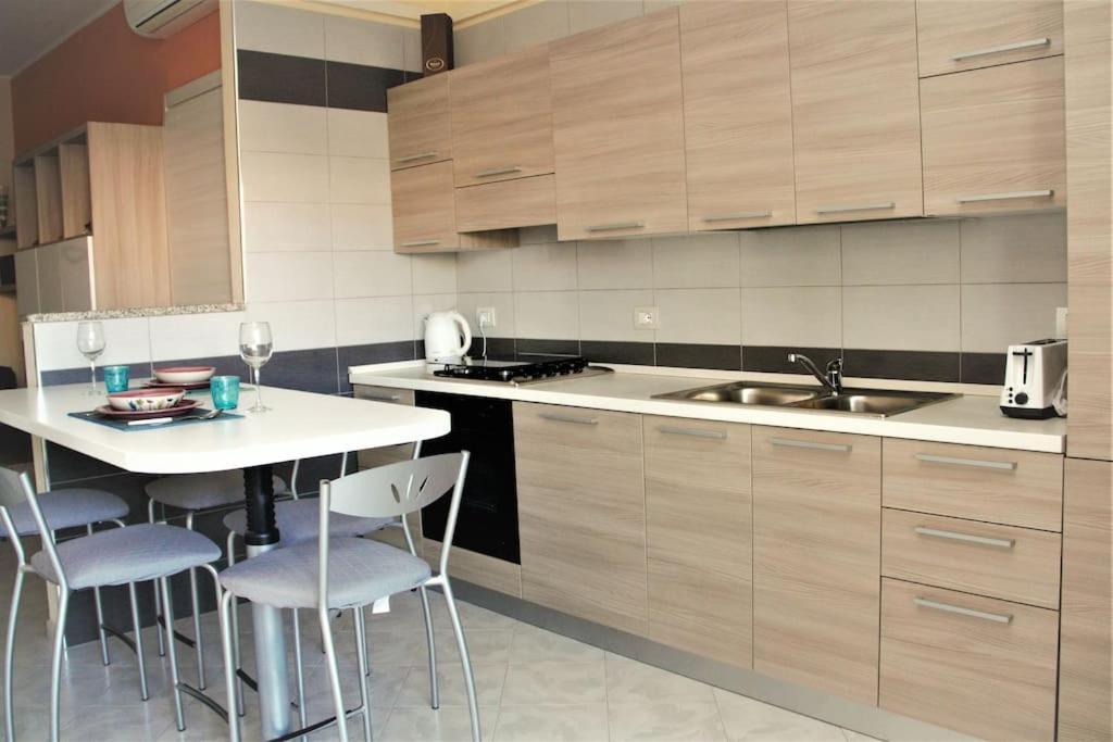 La Casa Al Poetto - Iun R0135 Apartment กวาร์ตู ซานเตเลนา ภายนอก รูปภาพ